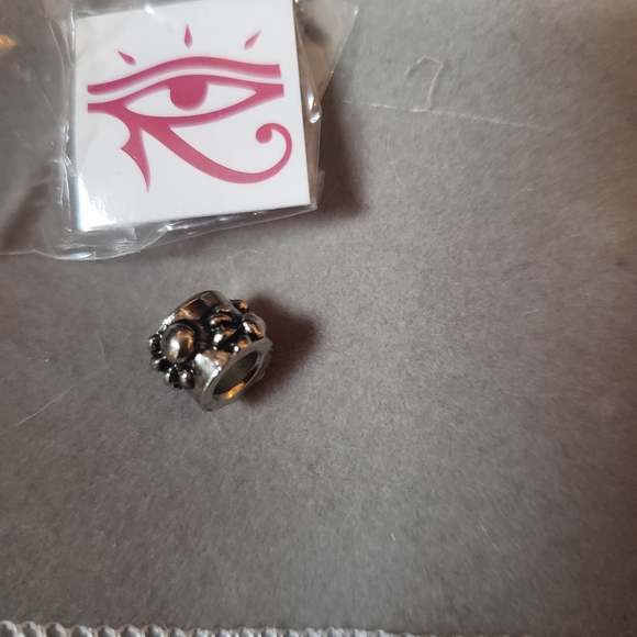 ISIS brand bead/charm - Picture 4 of 4